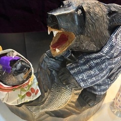 木彫の熊　クマ　くま　着物　工芸品　オブジェ　置物　昭和レトロ　インテリアの画像