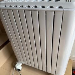 デロンギオイルヒーター　RHJ65L0915の画像