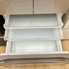 HITACHI5ドア冷蔵庫のご紹介です！の画像