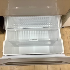 HITACHI5ドア冷蔵庫のご紹介です！の画像