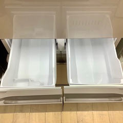 HITACHI5ドア冷蔵庫のご紹介です！の画像