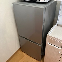 AQUA　冷凍冷蔵庫（AQR-16E）