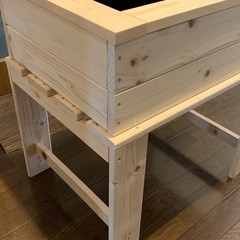 【メダカなどに】22ℓ容器+木枠+台の画像