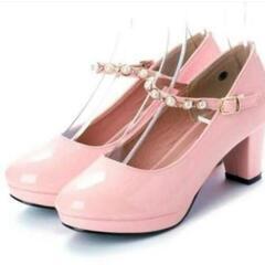 Mafmof Realta フェイクパール甲ベルトパンプス