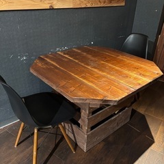 八角テーブル　残2〜3つの画像