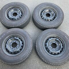 200系　ハイエース　ブリヂストンVL1　スタッドレス　純正スチールホイール4本セットの画像