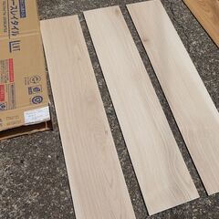 フロアタイル　塩ビタイル　未使用品