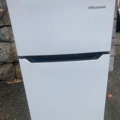綺麗な中型冷蔵庫２１９年型