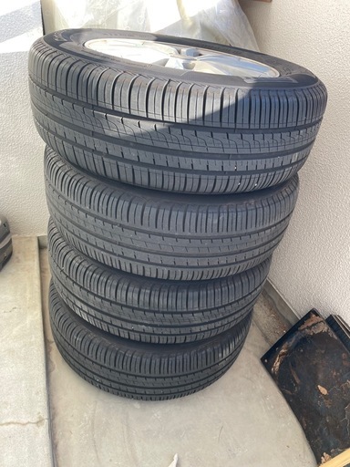 Pirelli 205/65R16 タイヤ4本 ホイール付き