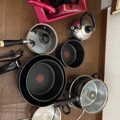 ティファール鍋セット＆その他鍋 中古品☆即使用可【旭区引き取り限定】