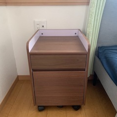 ナイトスタンド