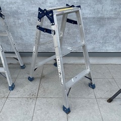 脚立　ハシゴ　高さ81cm／長さ172cm