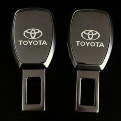 トヨタTOYOTAシートベルト延長エクステンダーバックル エンブレム