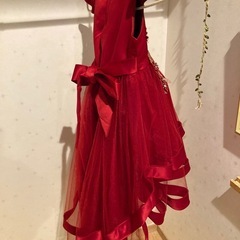 130 キッズ　ドレス　ミニ丈　フィッシュテール　　レッド　赤　朱赤の画像