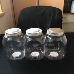 セリア　プラ保存容器③ 