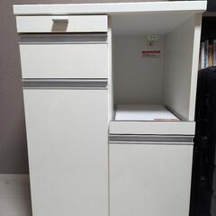 キッチン収納棚