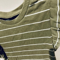 130 トップス ボーダー　キッズ　カーキの画像