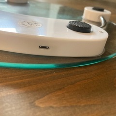 おしゃれ　充電式体重計の画像