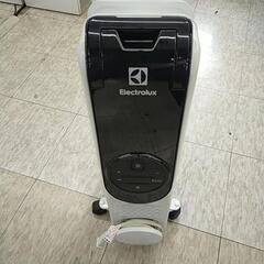 【ジモティー割引で最大15％OFF⭐️】  EO12D101COElectrolux オイルヒーターの画像