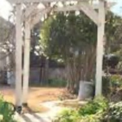 パーゴラ作りたいです。作って下さる方、または手伝って下さる方