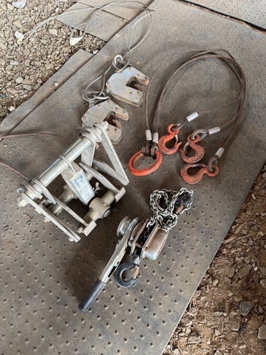 U字側溝吊り、クランプ、3点吊り玉掛ワイヤー、ハンドウィンチ