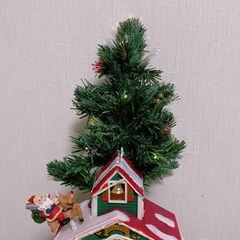 光る✨音が鳴る♪ クリスマスツリーとサンタのお家　※やや難ありの画像
