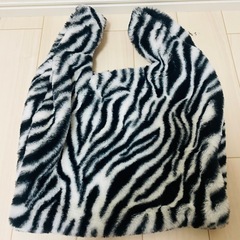 バック4点の画像