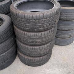 夏タイヤ　225/40R18