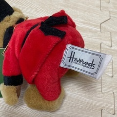 【新品・タグ付き】Harrods  ★ テディベア　ぬいぐるみ　人気の画像