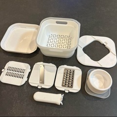 【ニトリ】Day Value 1台7役 コンパクトスライサー ザルボウルセットの画像