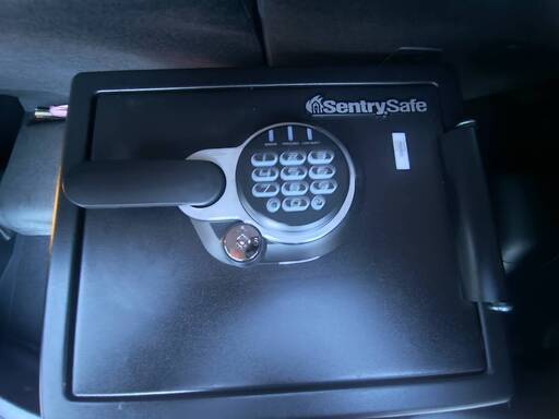 新古品 JFW082GUL　マスターロックセントリー　耐火耐水金庫