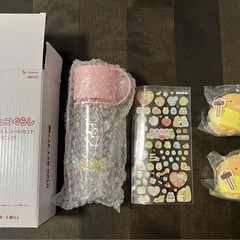 すみっコぐらし　ぬいぐるみ、ペンケース（ピンク）&シールセット