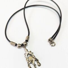 ☆アクセサリー　ネックレス１種　グリーンアクセント　中古品　　の画像