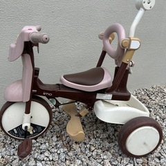 三輪車の画像