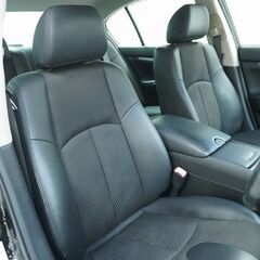 ハーフレザーシートで車内の高級感アップですね( *´艸｀)