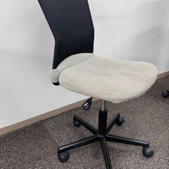 オフィスチェアの画像