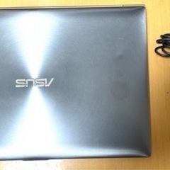 ノートパソコンASUS UX31Eの画像