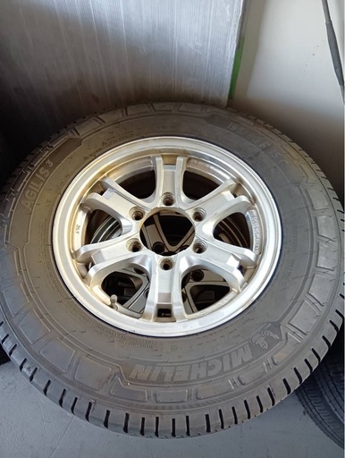 ハイエースホイールタイヤセット8分山