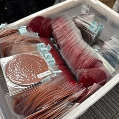 無料　カーテンタッセルや角防止など多数の新品商品