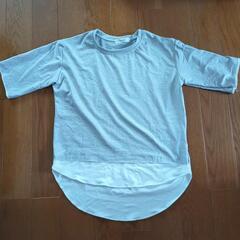 レディース　トップスTシャツ