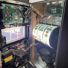 ◆大阪市内無料でお届け◆　【パチスロ実機】蒼穹のファフナー 5号機 動作確認済み 家庭用コンセント使用可能 コイン不要機付きの画像