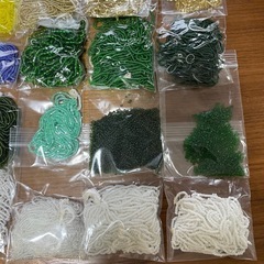 ビーズ まとめ売り 大量 手芸 刺繍の画像