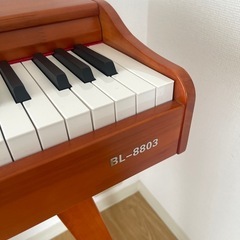 電子ピアノの画像