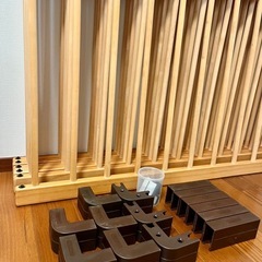 【farska】 木製 ベビーサークル　ベビーゲートの画像