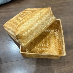 カゴの画像