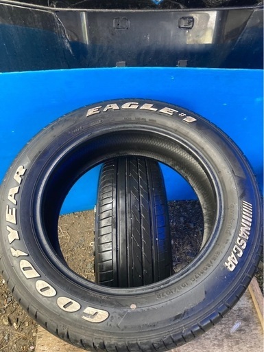 信頼も高い GOODYEAR215/60R17ナスカー2本19年製ホワイ タイヤ・ホイール