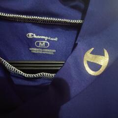 チャンピオン Champion  ハイネック シャツ の画像