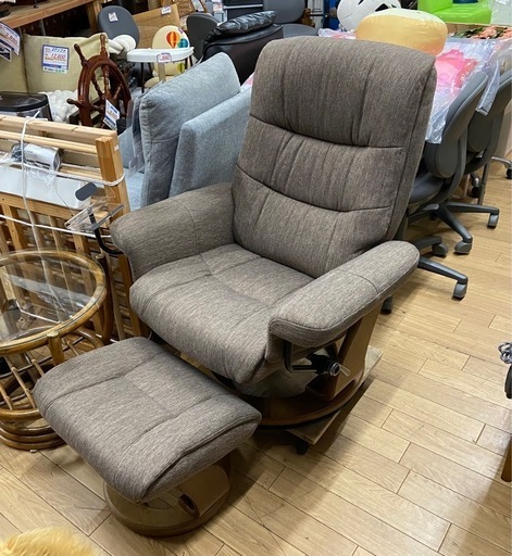 ニトリ リクライニングチェア(オットマン付き)