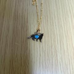 新品猫のネックレス𓃠ピアスの画像