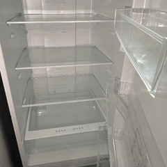 🔵中型〜大型冷蔵庫番号117 maxzen 2022年製【231ℓ】大阪府内全域配達無料【保管場所での引取は3000円値引き】しますの画像